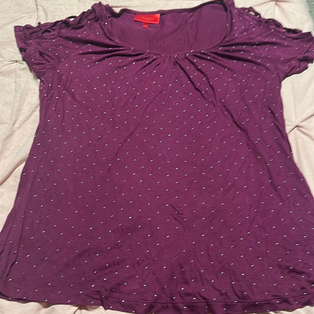 Jennifer Lopez shirt